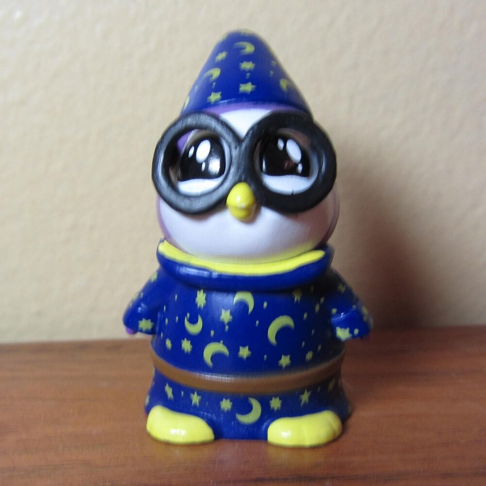 5 for $15 - Ryan’s World Mini figure Wizard peck penguin (W5285)